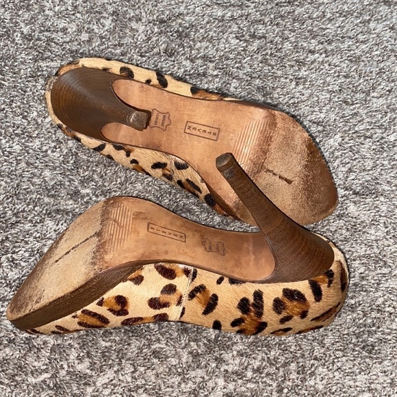 Steve Madden Rummble Leopard Calf Hair Heels - Picture 3 of 10